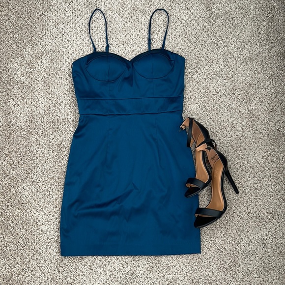 Forever 21 Dresses & Skirts - Holiday Dress